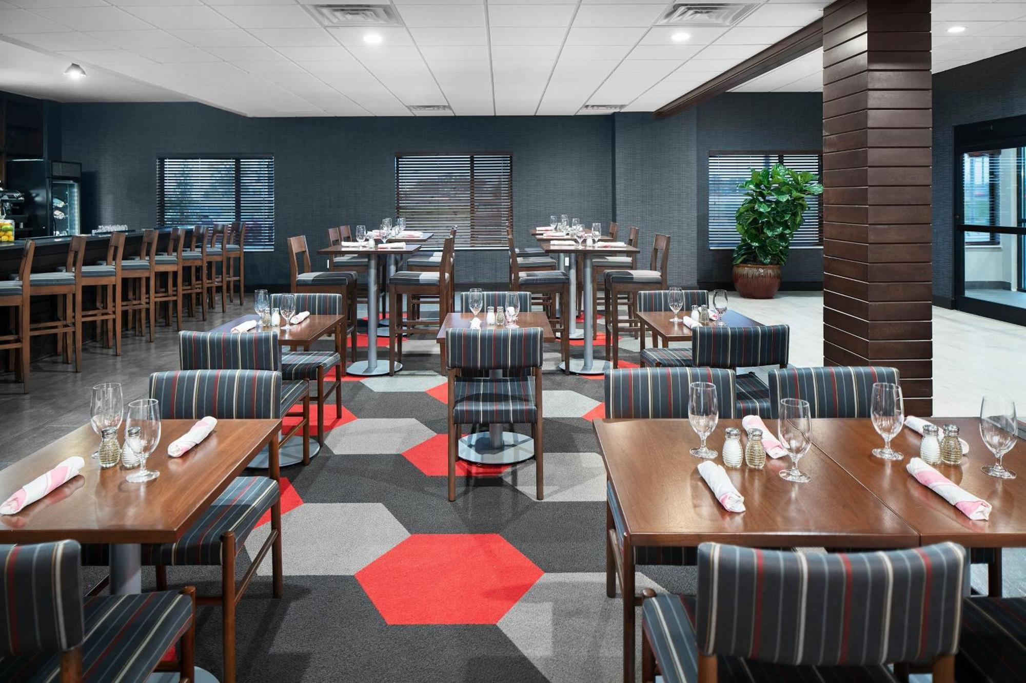 Four Points By Sheraton Oklahoma City Airport Экстерьер фото